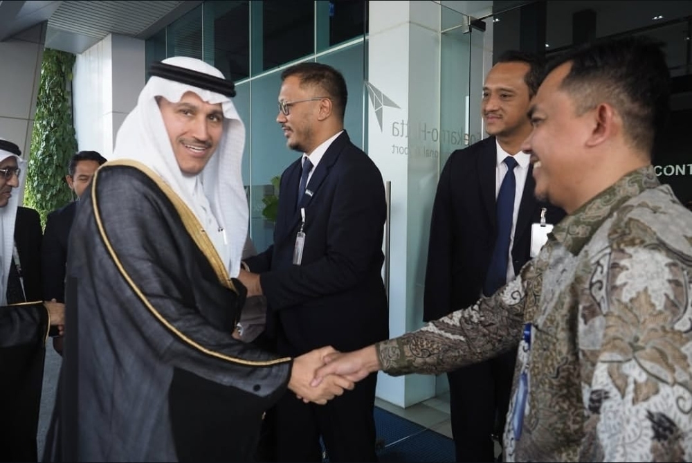ملحق النقل الإندونيسي لـ«اليوم»: نعمل على توسيع الشراكة مع المملكة من الحج والعمرة إلى النقل والاستثمار والسياحة - اليوم 
