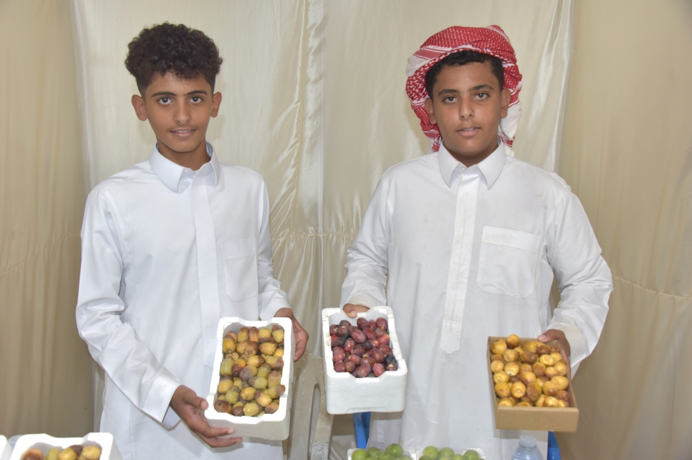 مهرجان الرطب بالشرقية.. 13 صنفًا محليًا و2500 طن من الليمون تجذب الزوار - اليوم