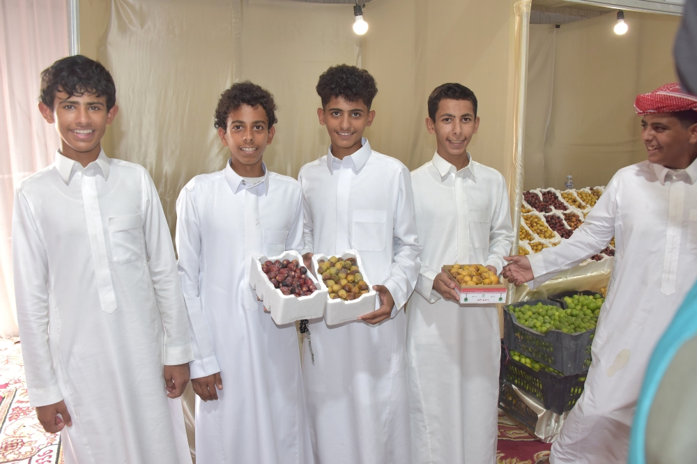 مهرجان الرطب بالشرقية.. 13 صنفًا محليًا و2500 طن من الليمون تجذب الزوار - اليوم