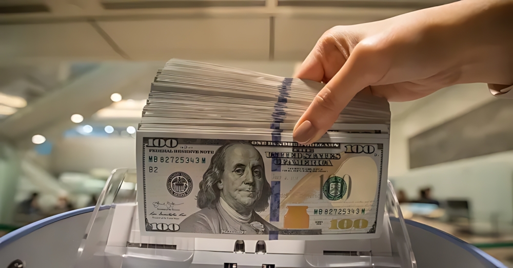 ارتفاع سعر الدولار اليوم الإثنين مقابل الجنيه في البنوك المصرية