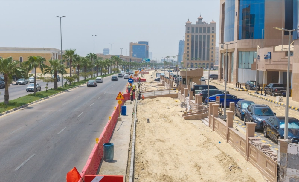 تطوير 1.55 كيلومتر من طريق الملك فيصل بالخبر.. أولوية للمشاة والسلامة - اليوم