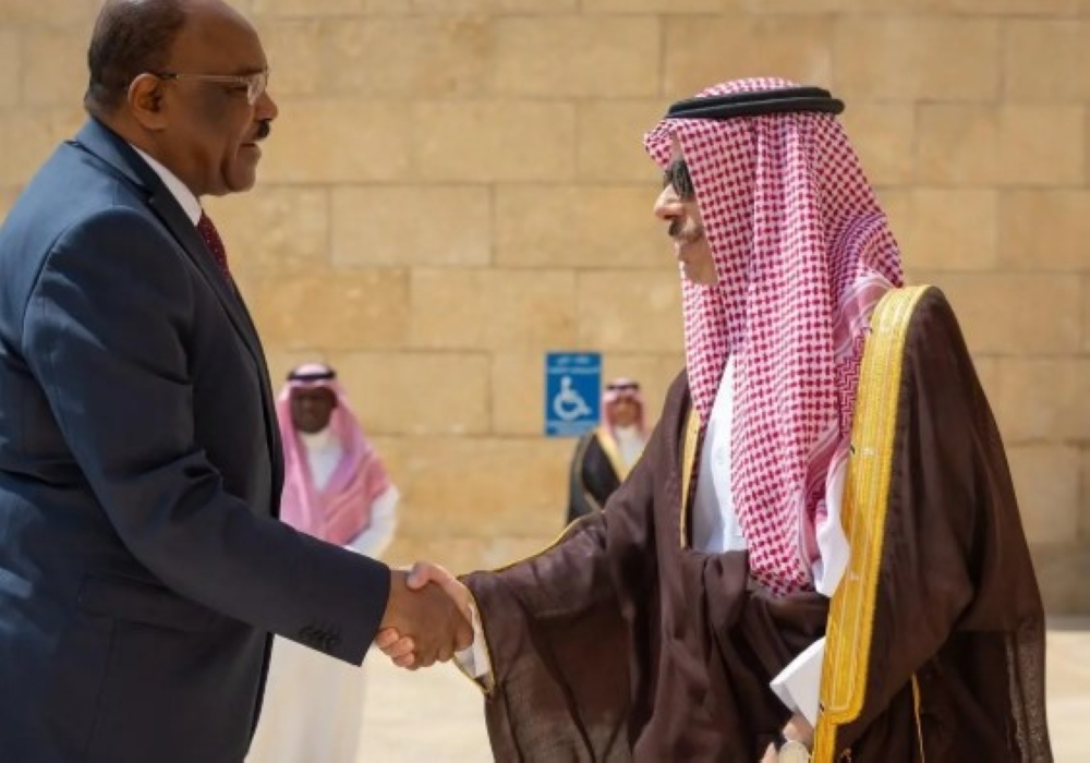 وزير الخارجية ونظيره السوداني يرأسان اجتماع لجنة المتابعة ويناقشان المستجدات - واس 