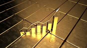 هبط في المعاملات الفورية.. الذهب يتراجع مع ارتفاع عوائد السندات