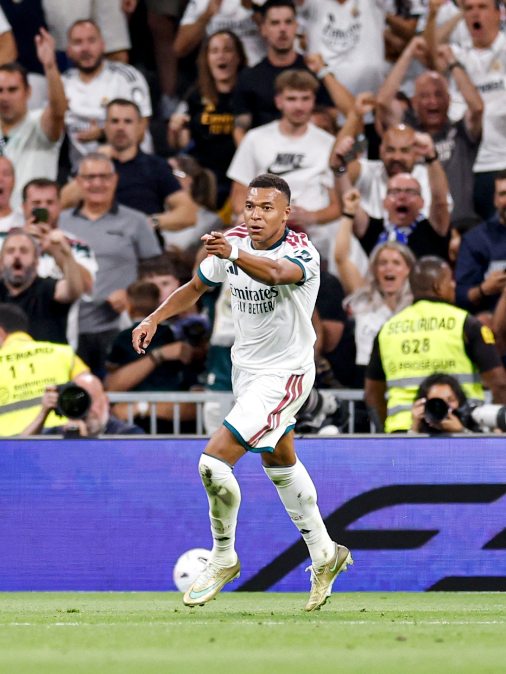  مبابي يقود ريال مدريد إلى فوز كبير على سوسييداد