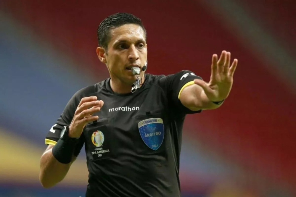 جيسوس فالينزويلا حكم مباراة الهلال والأهلي