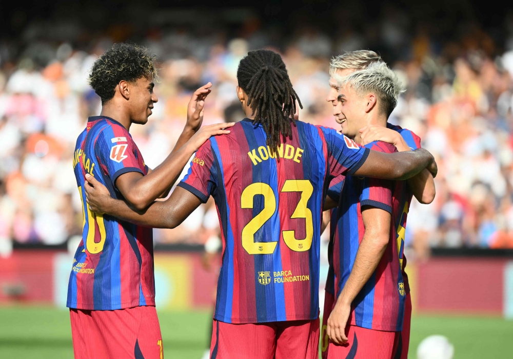 برشلونة يواصل العلامة الكاملة بخماسية في فالنسيا