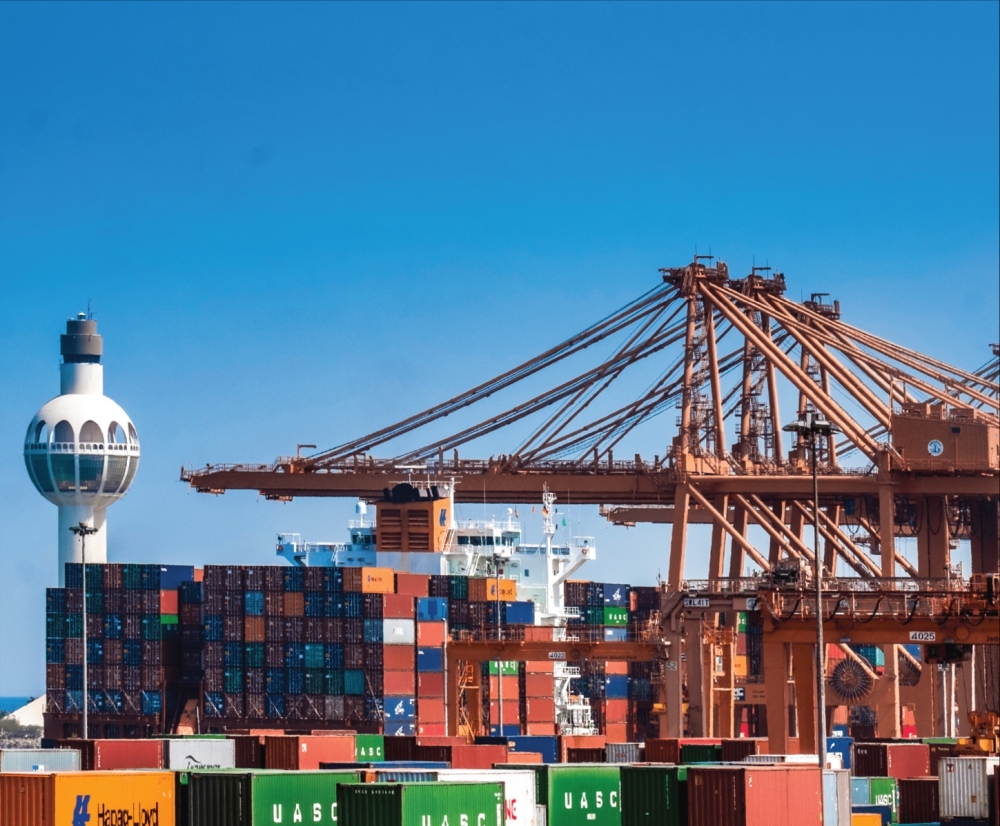 الصادرات والواردات في الموانئ السعودية تتجاوز 341 مليون طن خلال 2025