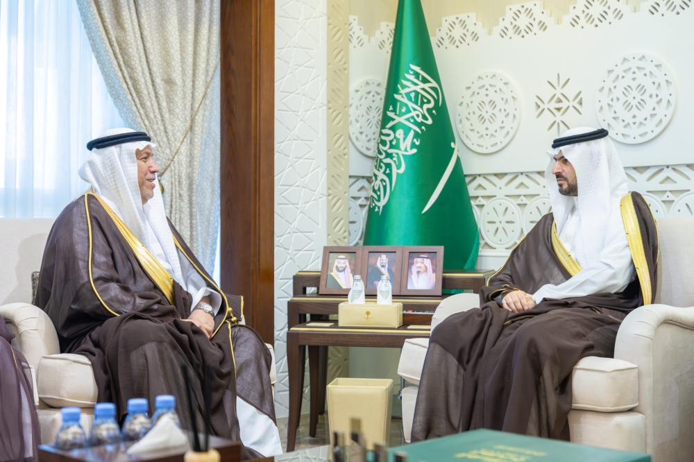 O Vice-Emir da Província Oriental analisa o plano do ano acadêmico da Universidade King Faisal para 1448 H.H.