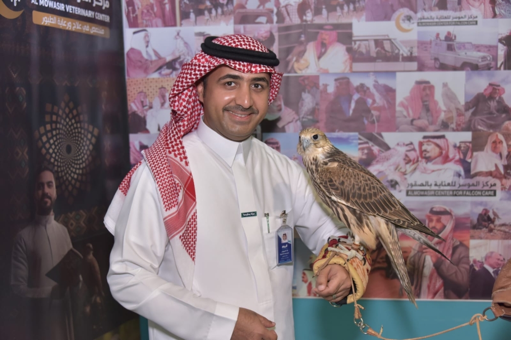 الصقور تشارك في احتفالات اليوم الوطني بالدمام