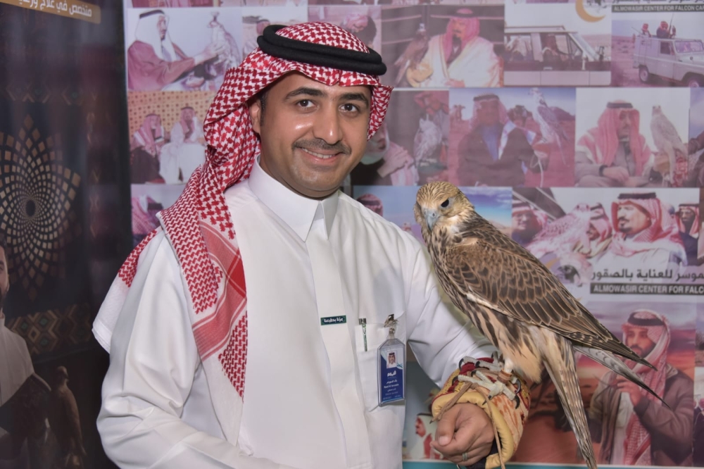 الصقور تحلّق في احتفالات اليوم الوطني بالدمام