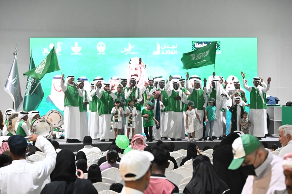 المسرح التفاعلي والأهازيج الوطنية يجذبان زوار «الرامس» خلال احتفالات اليوم الوطني