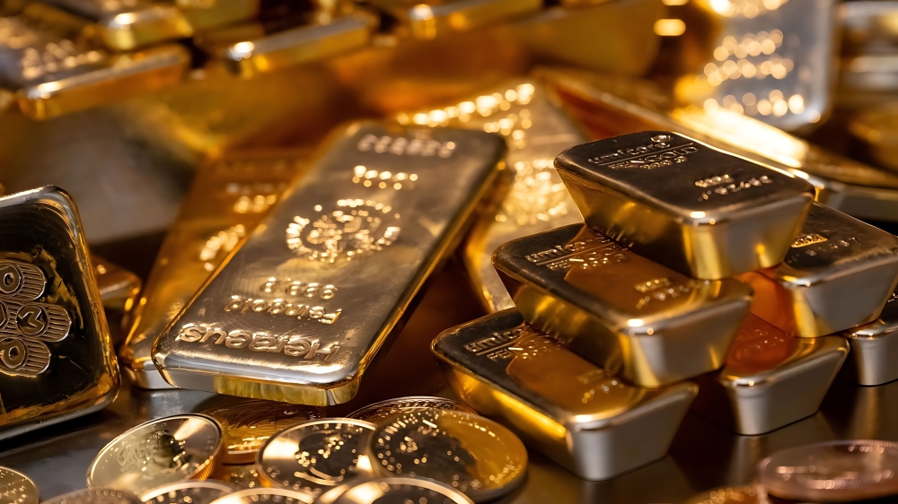 الذهب يرتفع بدعم من تراجع التضخم الأمريكي