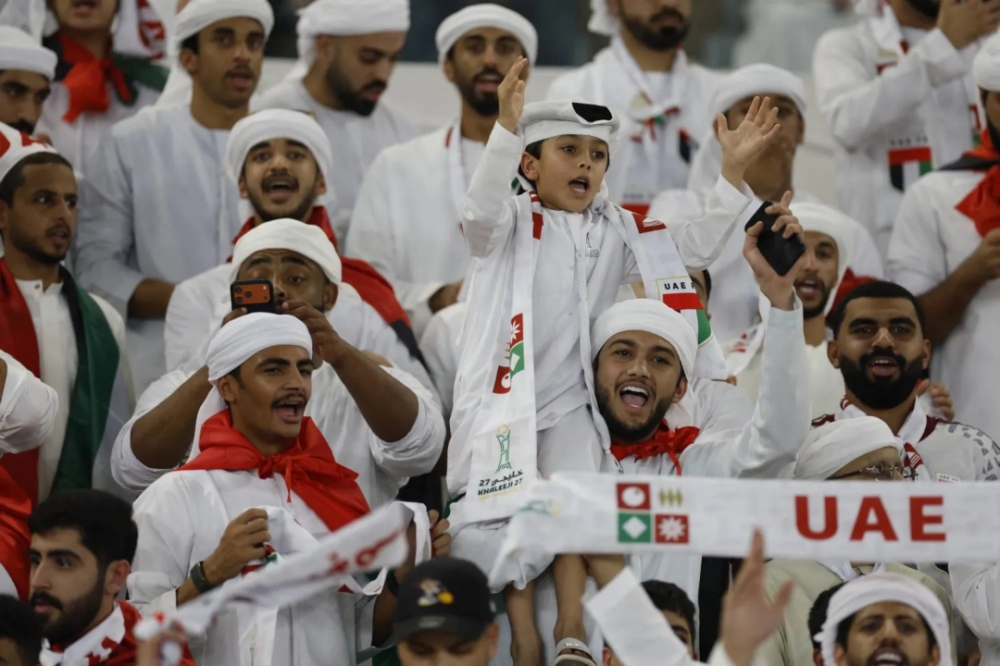 عاجل .. الإمارات تضاعف رحلات جماهيرها إلى جدة قبل نهائي خليجي 27 