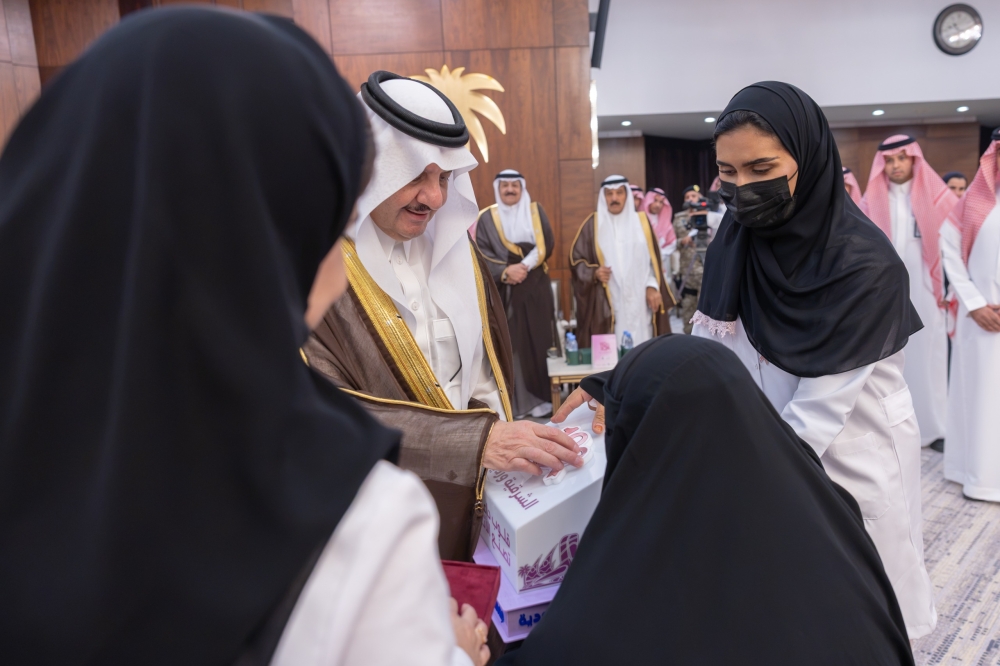 أمير الشرقية يدشن حملة 