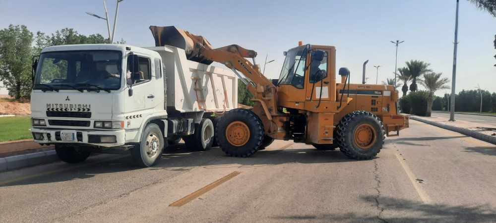 أعمال رفع النفايات