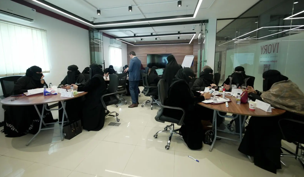 من التمكين إلى صناعة القرار.. الذكاء الاصطناعي يفتح آفاقًا جديدة للمرأة السعودية
