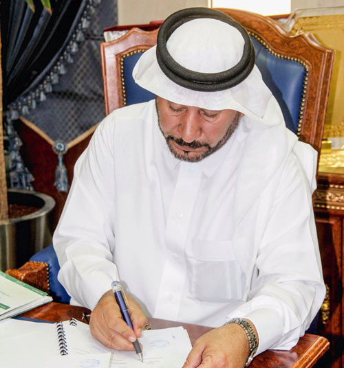توقيع عقود 39 مشروعاً تنموياً وخدمياً بقيمة تفوق 133 مليون ريال بالباحة
