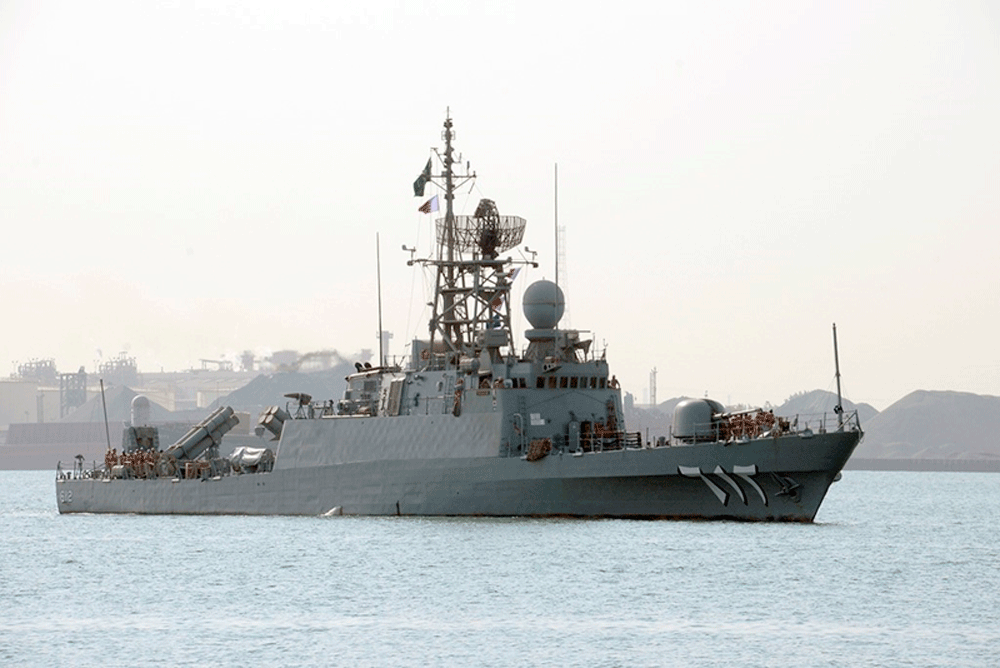 انطلاق مناورات جسر «17» بين البحرية السعودية والبحرينية