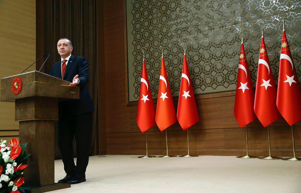 وزير العدل التركي يبحث مع نظيرته الأمريكية تسليم جولن