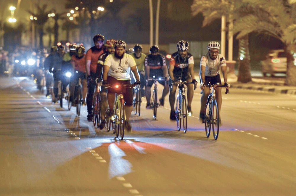 دراجو الأحساء ينشرون ثقافة الرياضة في جامعة الملك فيصل