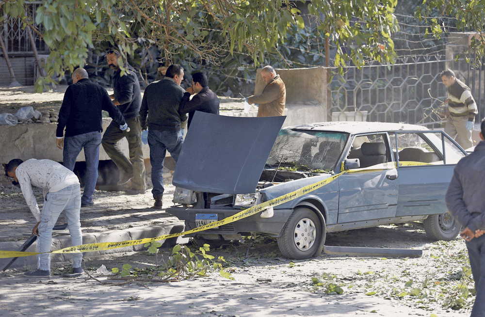 مقتل 6 من رجال الشرطة في انفجار بمدينة الجيزة المصرية