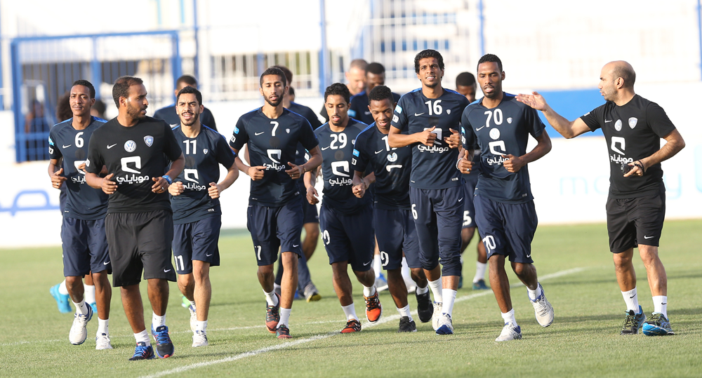 الهلال اختتم تدريباته في الرياض قبل السفر لمسقط 