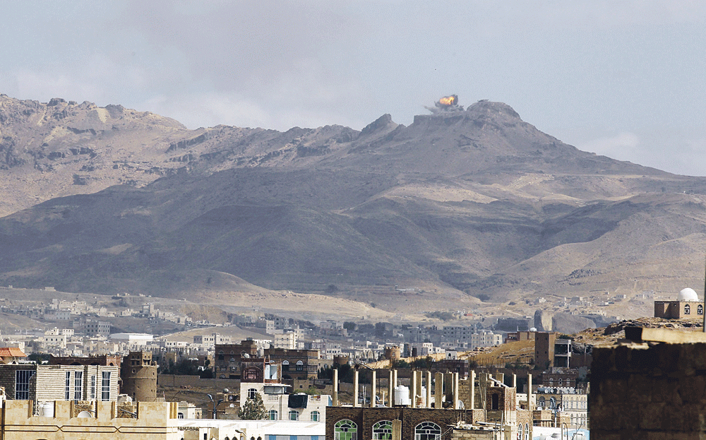 غارة للتحالف العربي على موقع عسكري للانقلابيين بجبل مطل على صنعاء