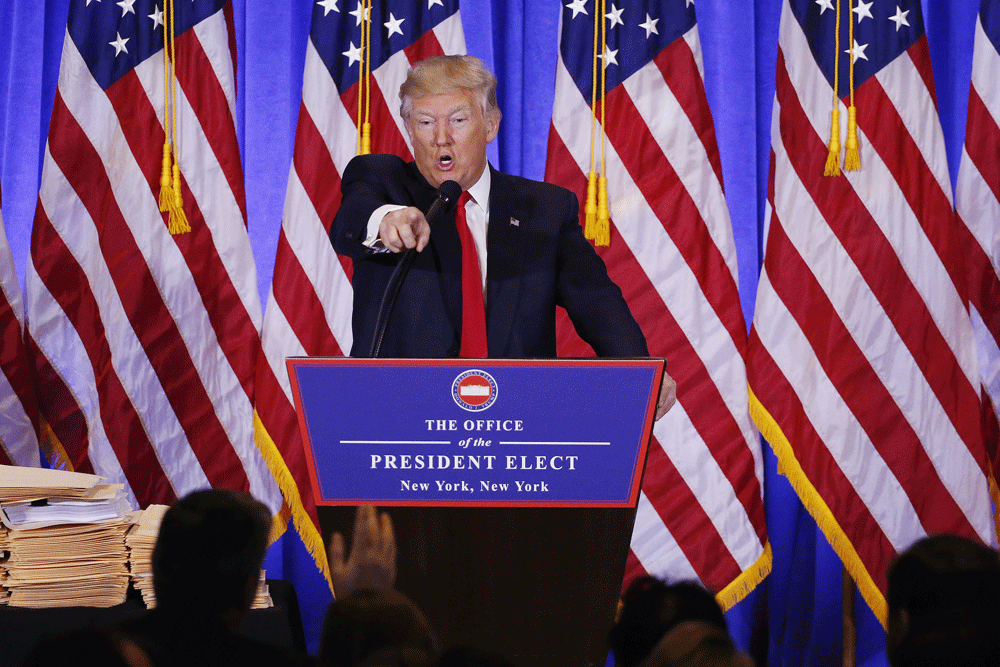الرئيس الأمريكى المنتخب دونالد ترامب خلال مؤتمره الصحفي الأول بنيويورك