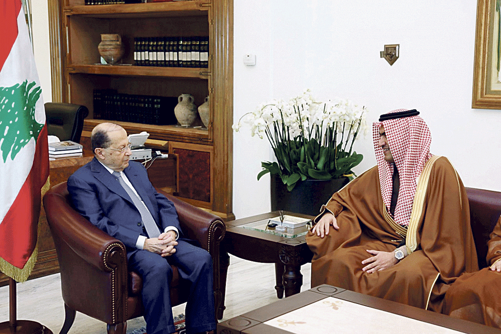 الرئيس اللبناني مستقبلا ثامر السبهان (اليوم )