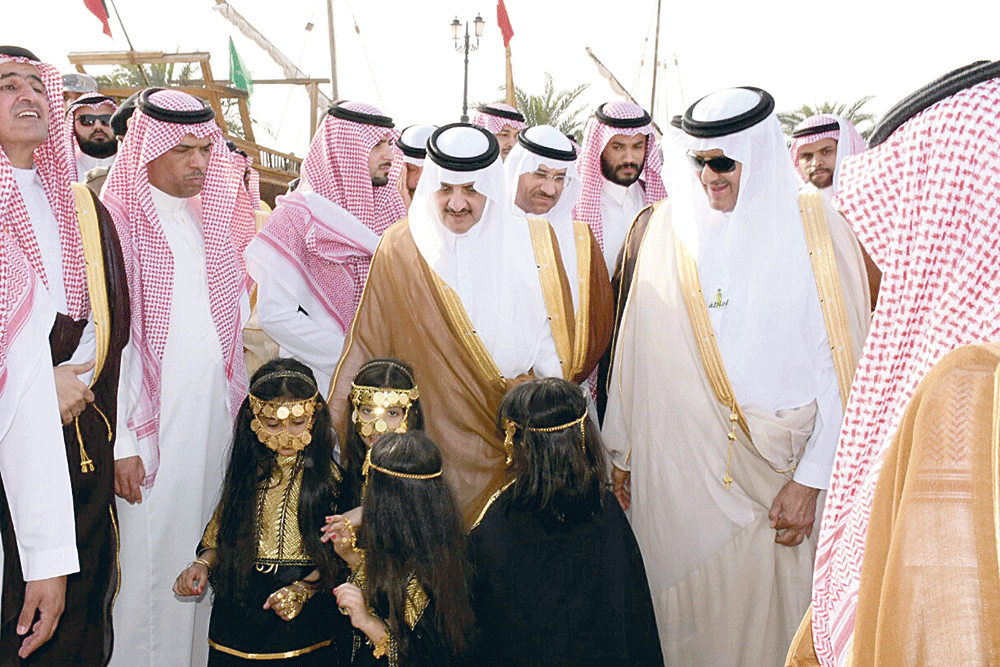 الأمير سعود بن نايف يطلق مهرجان الساحل الشرقي الخامس