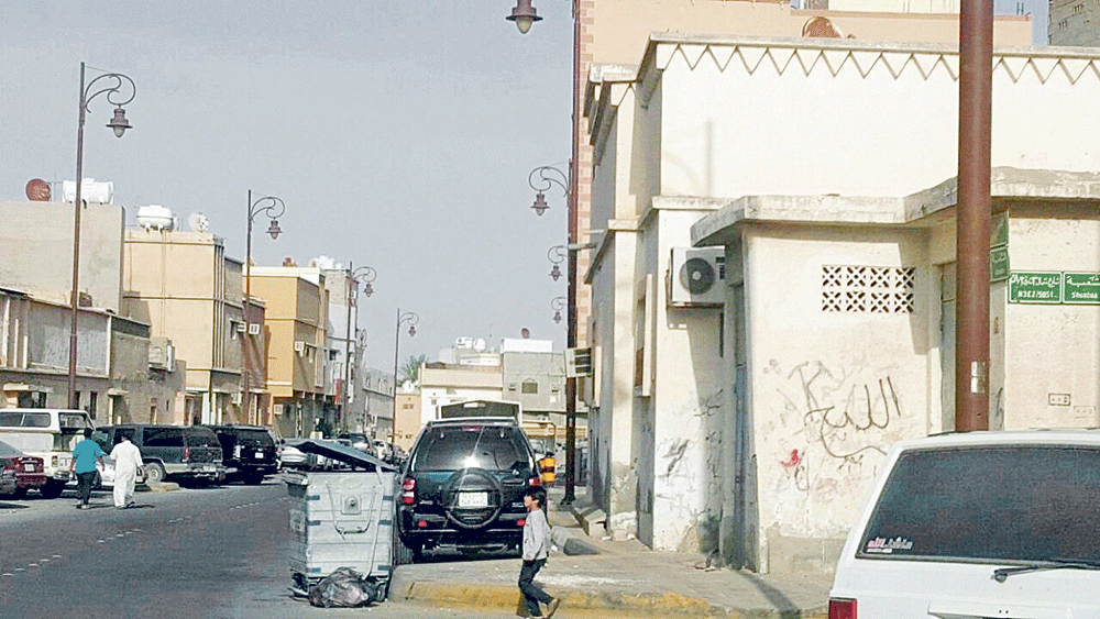 العمران انتشر بحي الشعبة (تصوير: عبداللطيف المحيسن)