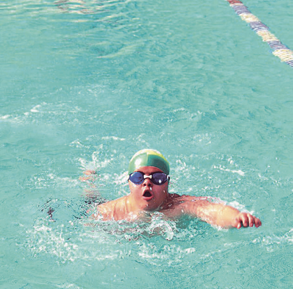 السباحة ضمن منافسات البرنامج 