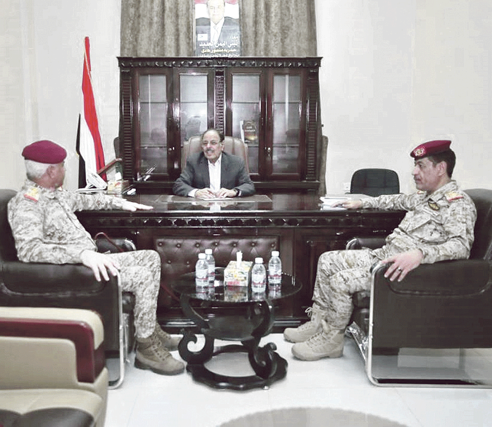 نائب الرئيس اليمني التقى قائد المنطقة العسكرية الأولى بهدف تثبيت الأمن (سبأ) 