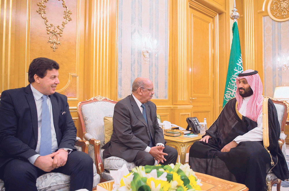 الأمير محمد بن سلمان خلال استقباله الوزير الجزائري (واس)