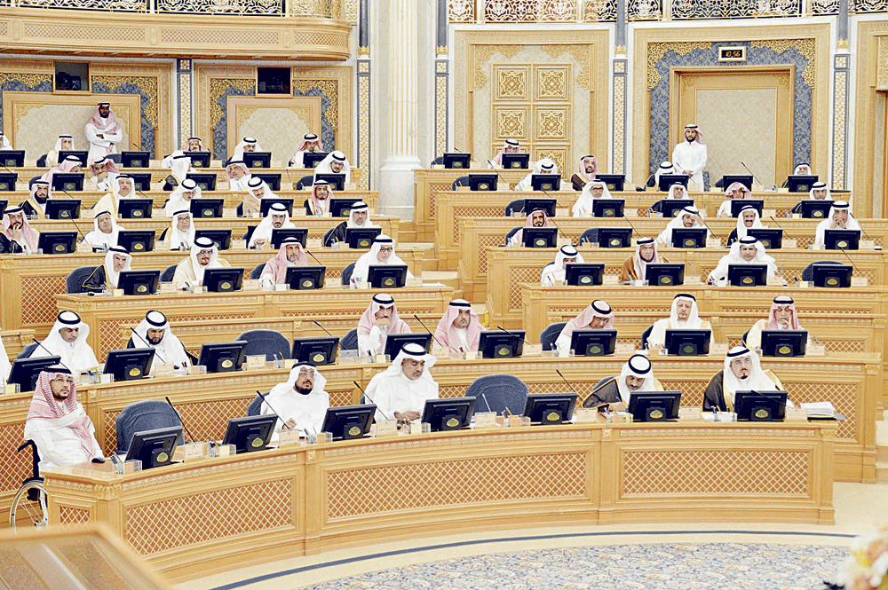 عدد من أعضاء مجلس الشورى في جلسة سابقة «اليوم»