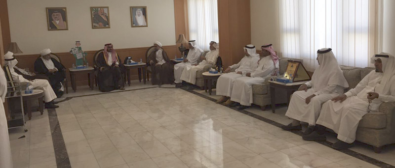 مشايخ ووجهاء القطيف يشكرون ولاة الأمر على حفظ الأمن وإحباط المخططات الإرهابية