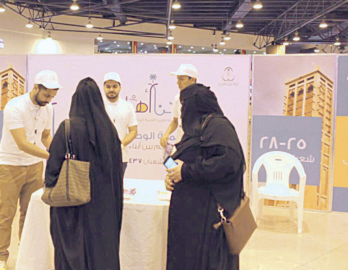 فعاليات متنوعة للحملة في المجمعات التجارية
