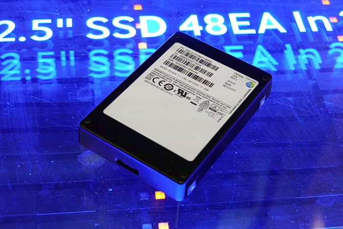 «إنتل» تكشف عن ذاكرة جديدة يمكن تحويلها إلى «SSD»
