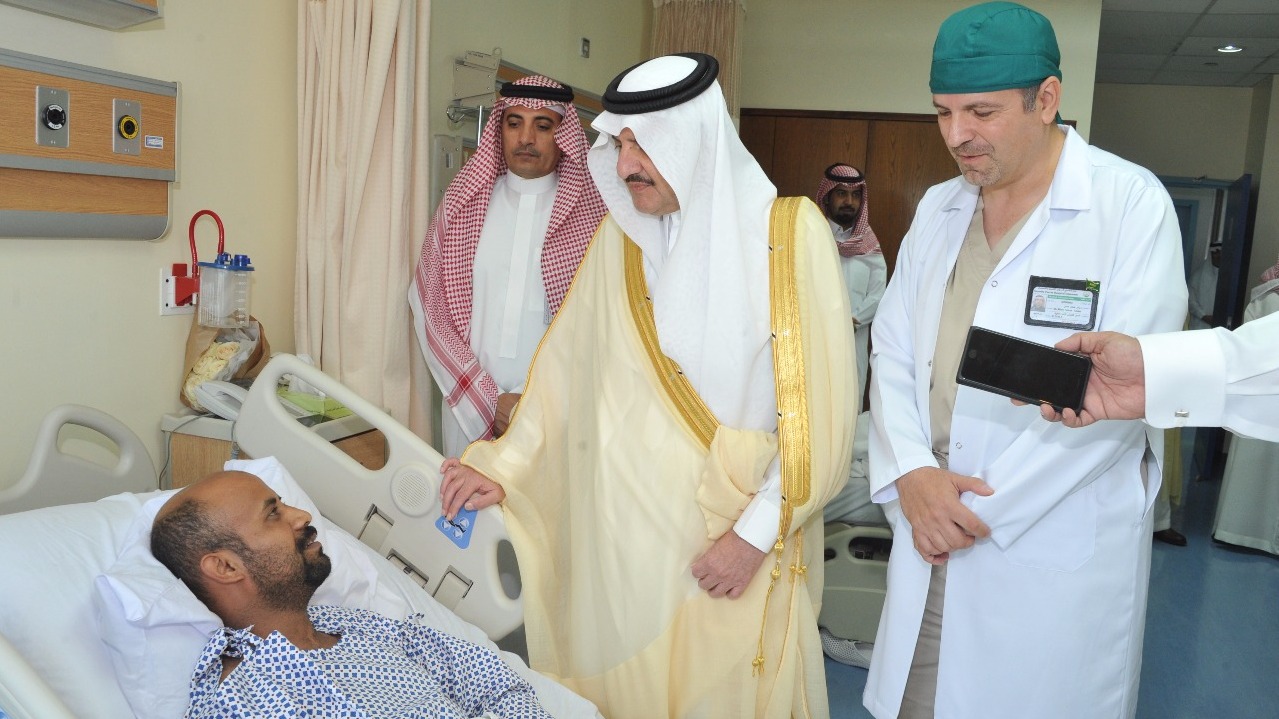 الأمير سعود بن نايف: أنفس الإرهابيين سولت لهم العبث.. وتناسوا شجاعة وبطولات رجال الأمن في صد عدوانهم
