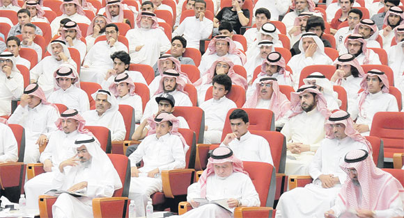 البرنامج التعريفي للطلاب المستجدين بجامعة الملك فهد (تصوير: مرتضى بو خمسين)