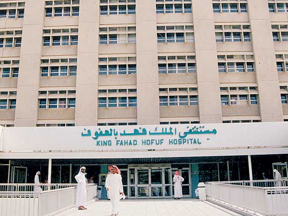 مستشفى الملك فهد تتمكن من إعادة الحركة لمريضة تعاني من الشلل