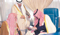 الأمير عبدالله يستقبل جمعا من المواطنين