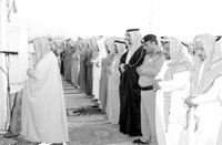  يؤدون صلاة الاستسقاء في الدمام