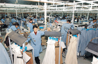 مصانع الملابس بالخارج رفضت مطالب المستوردين السعوديين بخفض الاسعار